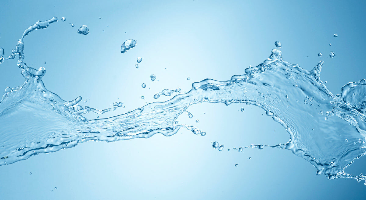 Flowing Aqua Splash Stretch Ceiling – Crystal Water Motion Design